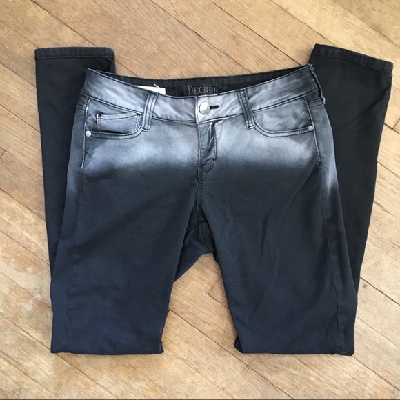 BUNDLE 2/$25! Decree Black Ombré Jnr. Size 9 Jeans - Picture 2 of 8